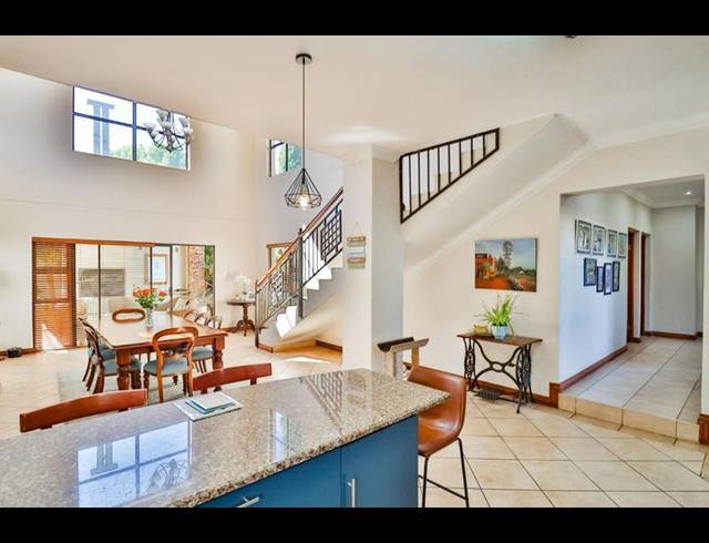 3 BEDROOM TOWNHOUSE FOR SALE IN MIDSTREAM ESTATE